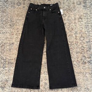 NWT Gap High Rise Stride Wide Leg Jeans- Size 27/4P